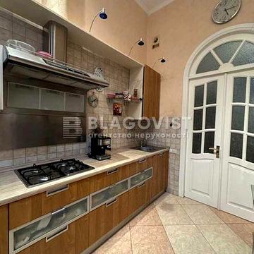 Продаж найкращої квартири на Костельній,7 Майдан Хрещатик