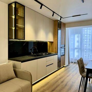 2 кімнатна квартира в центральній частині з сучасним ремонтом. ЖК Княгинин