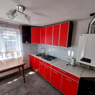 Сдам пол дома со своим двором !