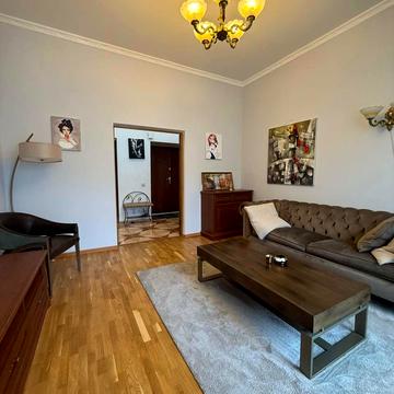 Лютеранська вул., 4