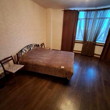 Аренда 2 к кв.100 м2 м.Гагарина