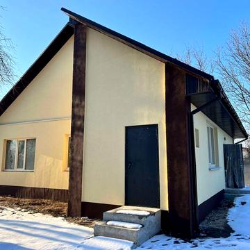 Продаж будинок на 17сотках, 4 кімнати. Мінімальне оформлення