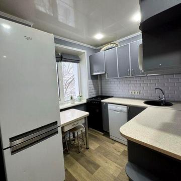 Продается 2х комнатная квартира ул.Рельефная, р-н 9 горбольницы, 3 эт