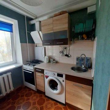 1 кімнатна. Ремонт. Спальний район. Цегляний будинок