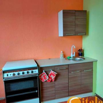 Однокімнатна квартира по вул. Запорізька біля Малого ринку (019)