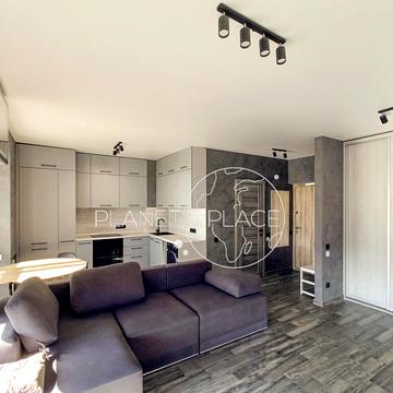 Набережна вул., 8д