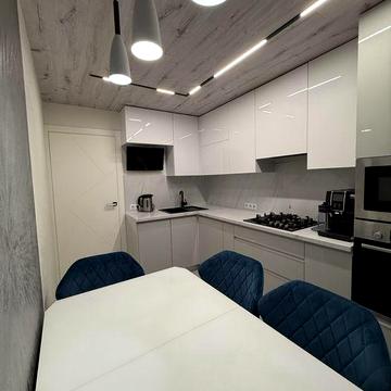 Продам четырехкомнатную квартиру Приднепровск