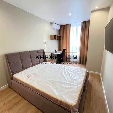 Дніпровська набережна вул., 17-К