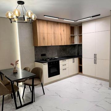 Продається 2 кімнатна квартира по вул. Київська