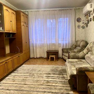 Оренда 3-кімнатна квартира на Героїв Крут