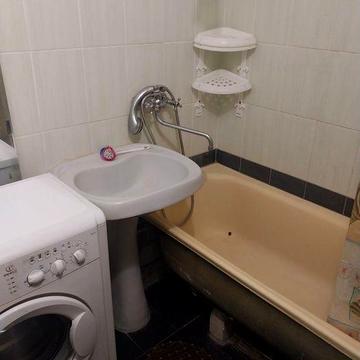 2 кімнатна, Красний міст, кімнати окремі! Супер  ціна!