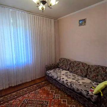 Продаж 3 кімнатної квартири 12 квартал (правий берег)