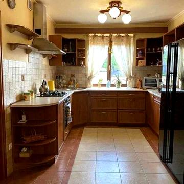 Оренда окремого будинку с. Бірки