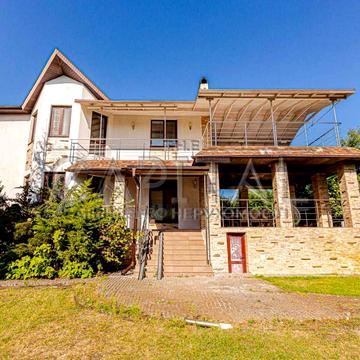 Звенигородська вул., 1б