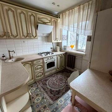 2 эт! Мира 12(Площадь)Аренда 2 ком