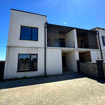 Продаж котеджу на Щасливому