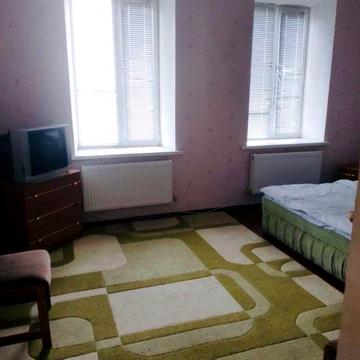 Здається 2кімнатна квартира в центрі міста з індивідуальним опаленням