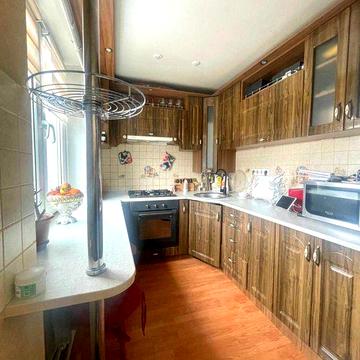 Продам 2к квартиру вул. Михайла Грушевського (Димитрова), Камянське