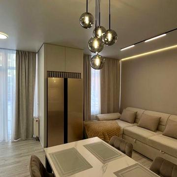 Продаж 2-кімнатної квартири з ремонтом у престижній локації, с. Гатне