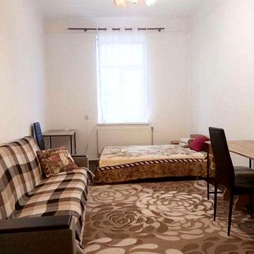 Оренда 1-но кім. кв-ри на вул. Антоновича (початок)