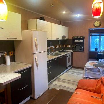 Сдается 5-к дом р-н Центр