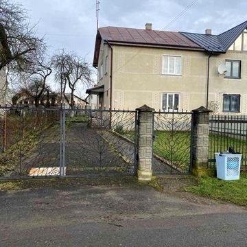 Продам будинок 2-поверхи