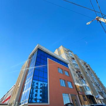 Леоніда Перфецького вул., 11б