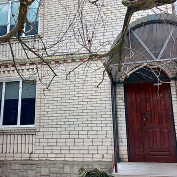 Продам будинок в м.Яготин.