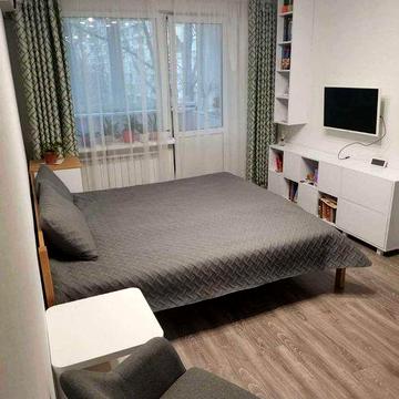 Здається 2-кімнатна квартира на вул.Левка Лукяненка,7