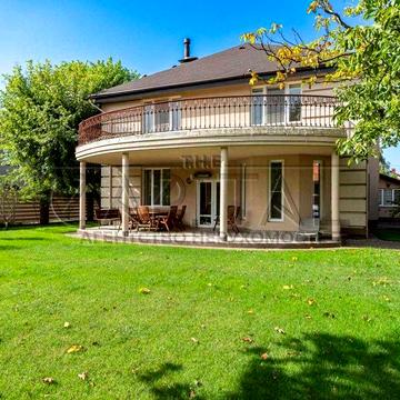 Будинок Оболонська набережна Сонячні панелі Інвертор Генератор