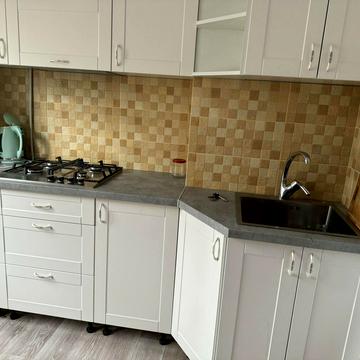 Владислава Бувалкіна вул. (Бочарова Генерала), 42