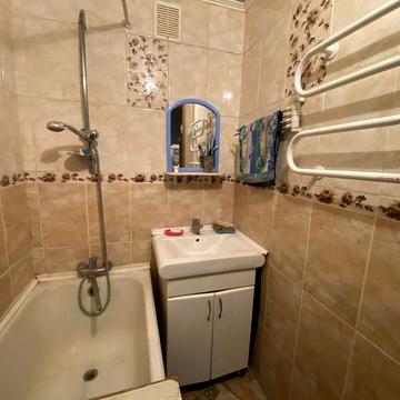 3к  не кутова квартира в районі Дендропарку(Тельнова),4/5,єВідновлення