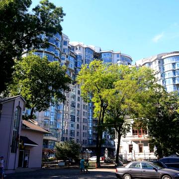 Гетьмана Сагайдачного бульв. (Лідерсівський), 5