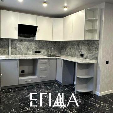 3-кімнатна квартира Центр 2/4