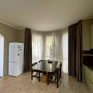 Абрикосова вул., 8а