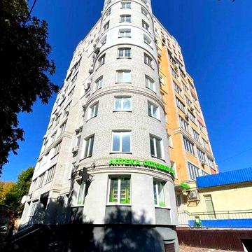 Дворівнева квартира у Центрі міста   СС