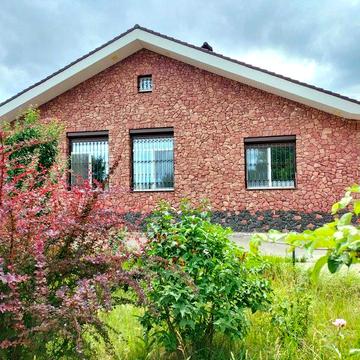 Будинок з ділянкою 0,4 га, Шпитьки. Можливо збільшення ділянки