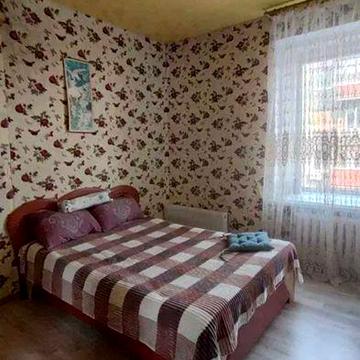 Продам 2-к квартиру || Центр, сталинка || 56 м², 4/5 || Біля метро. AN