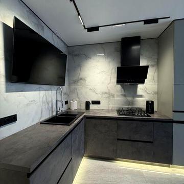 Сертифікат, постанова, єоселя! 2к квартира з дорогим ремонтом, Ц-й пар