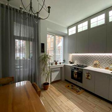 Продаж 4-кімнатної квартири біля історичного центру міста Детинець А.Р