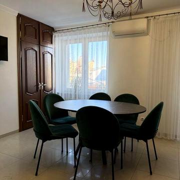 Оренда 3-кім., вул. Квітки Цісик