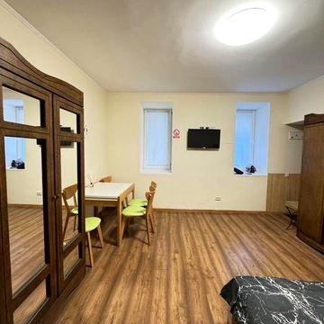Продаж 1 кім.квартири у самому центрі / пл. Святого Теодора