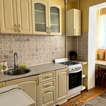 Здам 1 кВ на Шевченко