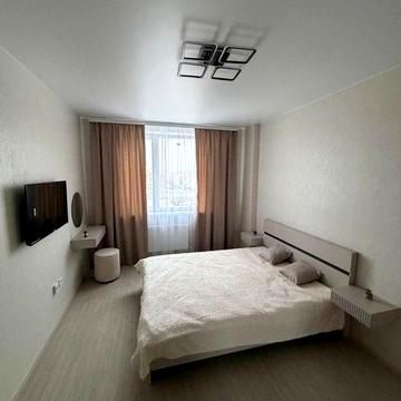 Продам в новом доме с газом еврооднокомнатную квартиру ЖК 7 Небо