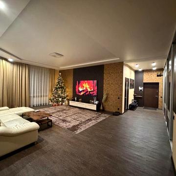 2-комнатная квартира в ЦЕНТРЕ +ПАРКОМЕСТО |105 м²| Всё остаётся