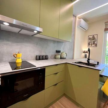 ОТ ХОЗЯИНА БЕЗ РИЕЛТОРОВ  сдам длительно дизайнерскую квартиру-студию