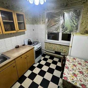 В продажу 1 квартира в 5 хвилинах ходьби від метро Студентська