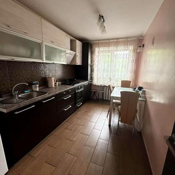 Пілотська вул., 117