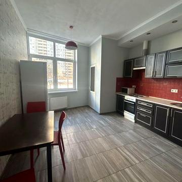 Вул. Ахматової, 22, генератор на тепло, електроенергію, воду !