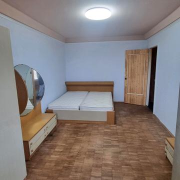 Кубанської України вул. (Маршала Жукова), 37